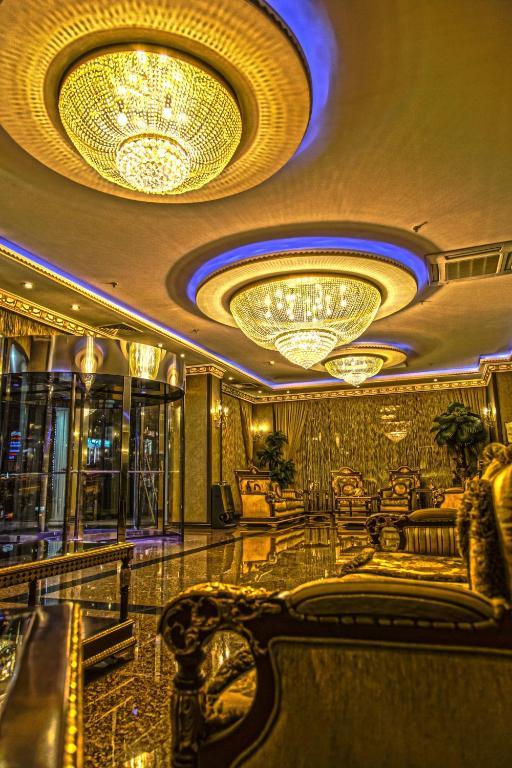Grand Work & Hotel