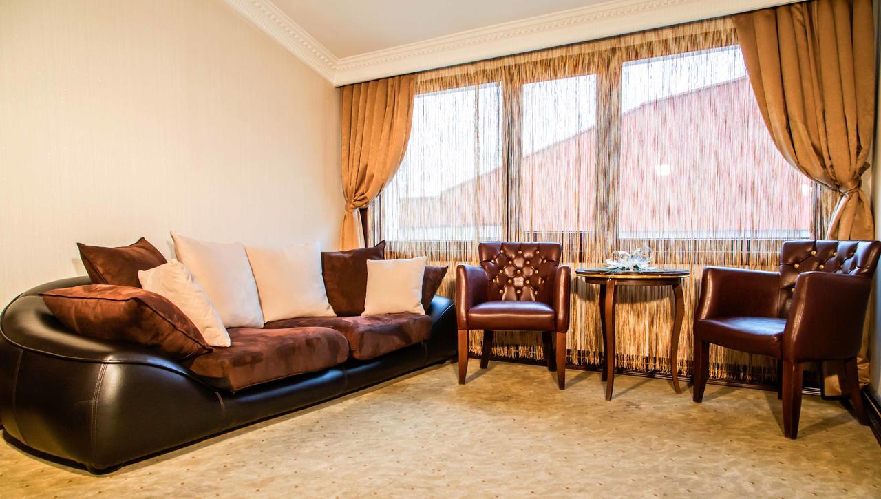 Hotel Grand Work & 4*